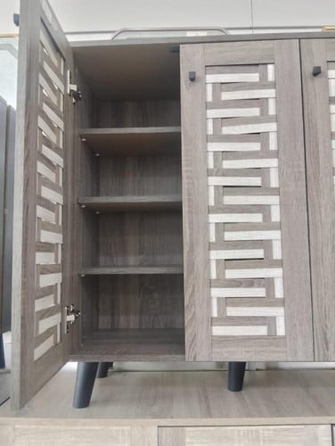 دولاب أحذية بـ3 أبواب بتصميم عصري وأنيق