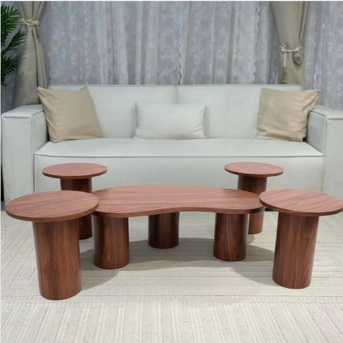 طقم طاولات خدمة بتصميم انسيابي وألوان متناسقة