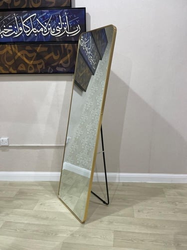 مرايه ستاند ضد الكسر مقاس 170*50 سم لون جولد