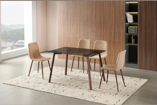 طاوله طعام فاخره متوفره بمقاسين مميزين