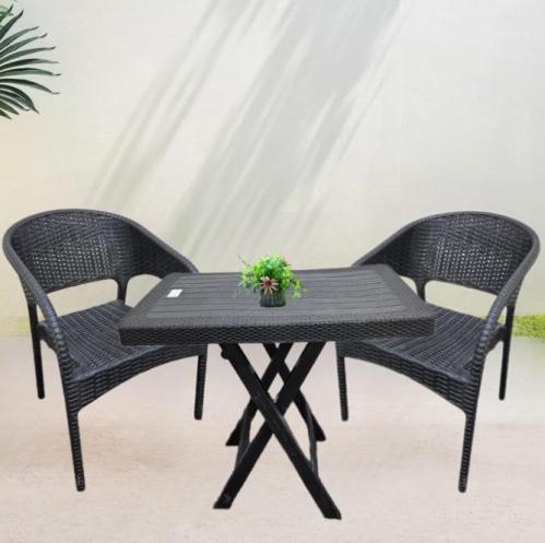 طقم كرسين وطاوله قابل للطي بتصميم مميز