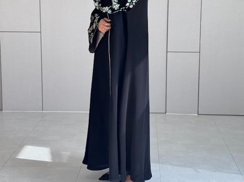 كريب سراميك مخمل تطريز بالكم ناعم