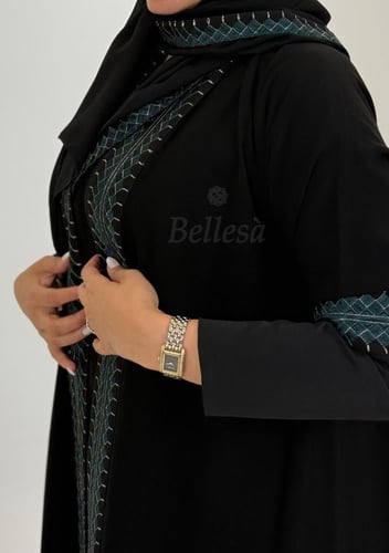 قماش ملكي كوري سواد فاحم تطريز زيتي