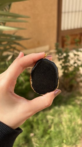 ميداليه اسود