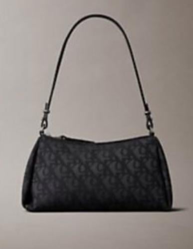 شنطة كالفن كلاين