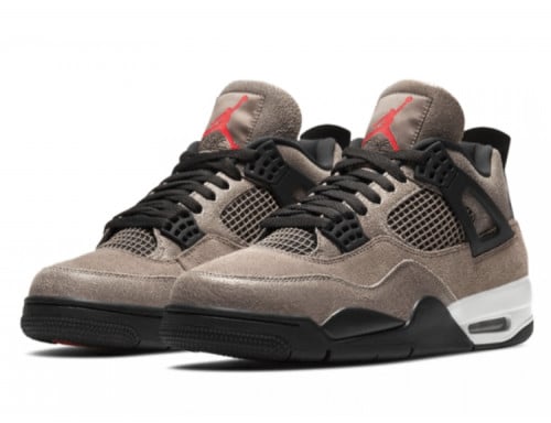 Air Jordan 4 Retro