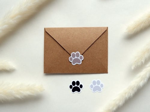 ظرف بني بتصميم يد قطط مع 3 ملصقات