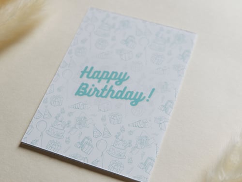 بطاقة إهداء بتصميم Happy Birthday (تركوازي)