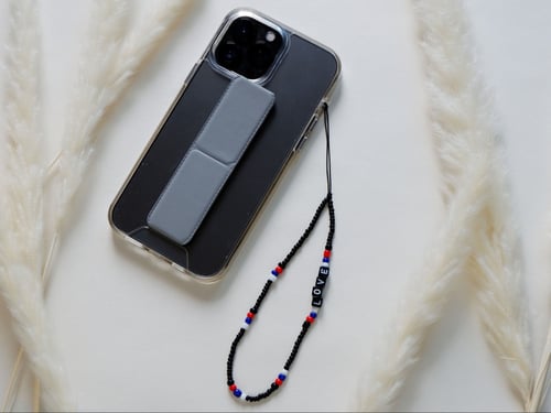 تعليقة زينة للجوال LOVE (أزرق وأحمر)