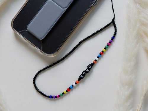 تعليقة زينة للجوال XOXO