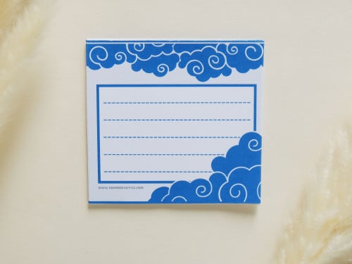 ورق ملاحظات بتصميم غيوم (أحمر - أزرق)