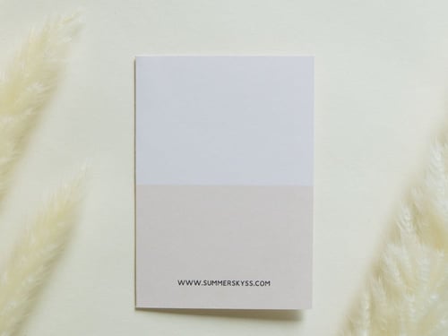 بطاقة إهداء بتصميم قط