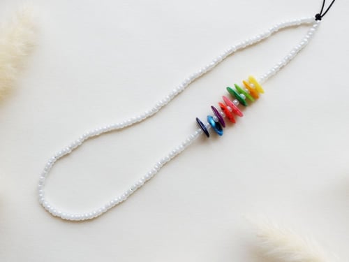 تعليقة زينة للجوال أحجار