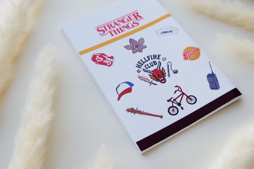 دفتر نوت بتصميم Stranger Things