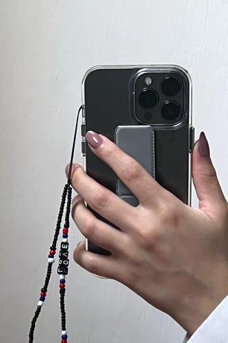 تعليقة زينة للجوال LOVE (أزرق وأحمر)