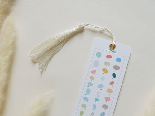 فاصل كتب Stones