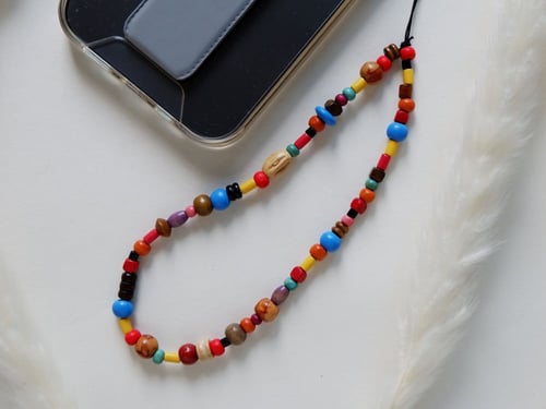 تعليقة زينة للجوال (خشبي)