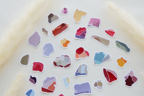 مجموعة ملصقات بتصميم احجار (ملون)
