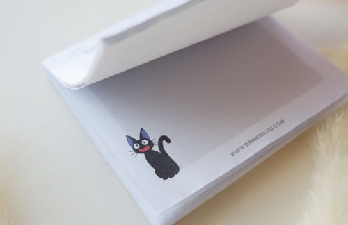 ورق ملاحظات بتصميم Studio Ghibli