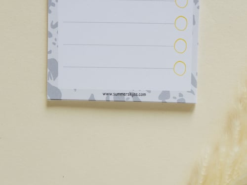 ورق ملاحظات أشياء للقيام بها (أصفر)