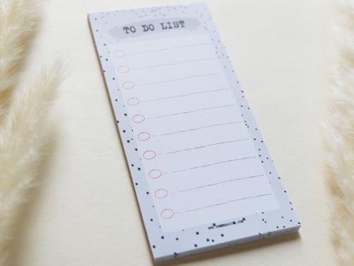 ورق ملاحظات To Do List (أحمر)