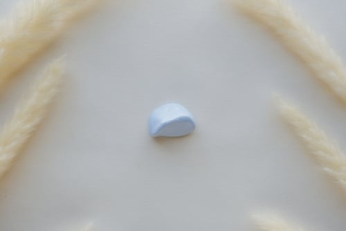 مجموعة من 6 مغناطيس سيراميك بتصميم احجار