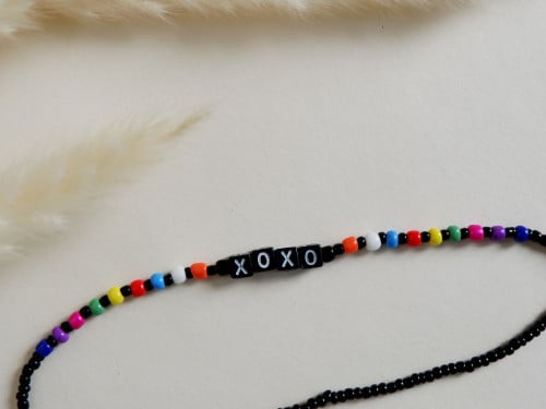 تعليقة زينة للجوال XOXO