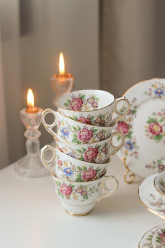 Royal Stafford ‘Rochester’ | ثلاثية زهرية إنجليزية