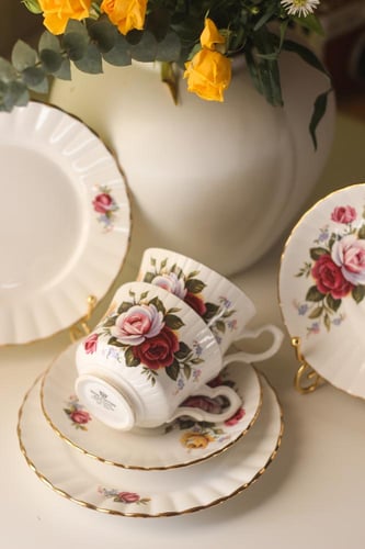 ثلاثي رويال ستافورد ( الأزهار الجميلة)