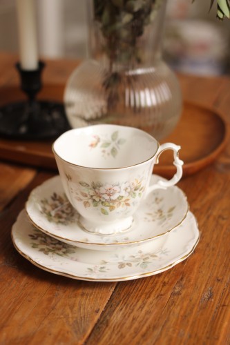 انتيك من رويال آلبرت