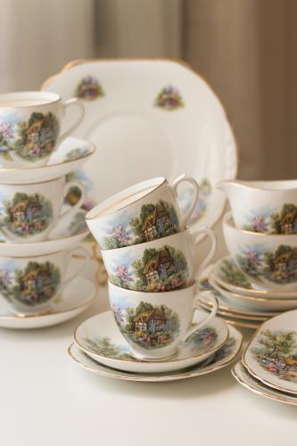 Elegant three-piece tea set from Vintage Diamond E...
