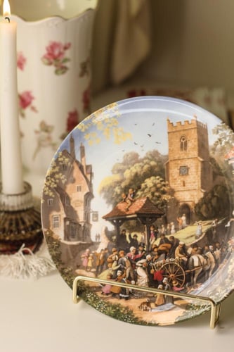 لوحة خزفية بِعنوان ( The wedding )