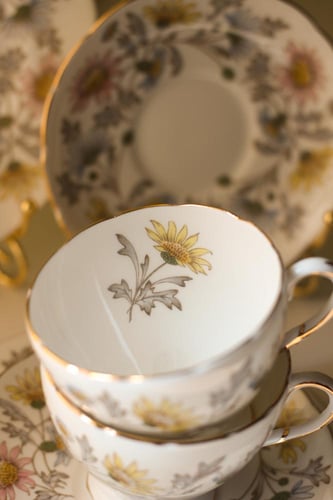 طقم شاي ثلاثي من Foley & Coalport