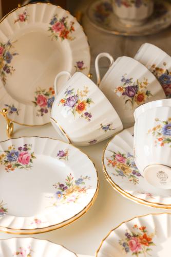 Royal Worcester كوب ثُلاثي من