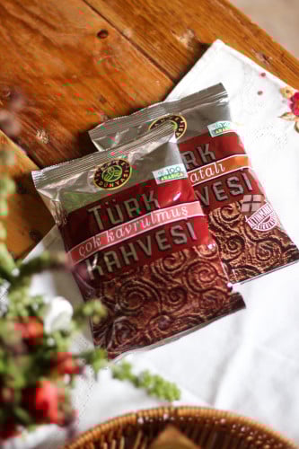 قهوة تركية غامقة من دنياسي