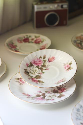 طبق كوب شاي + طبق حلوى (فُقد الكوب)