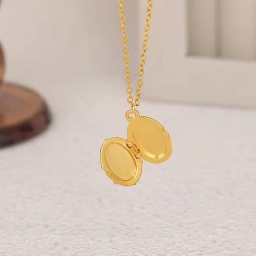 قلادة مميزة | مقاومة للصدأ