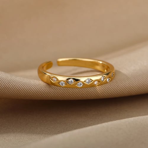 خاتم ذهبي مرصع عالي الجودة