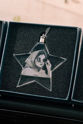 تعليقة سياره نجمه "كريستال" مع اضاءه جميله