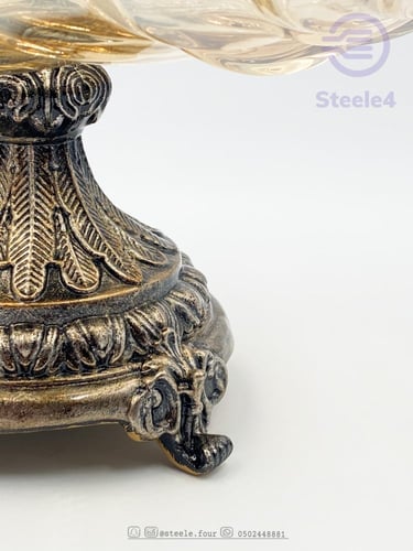 صينية من الزجاج باللون الفضي والرمادي مسطح صغير