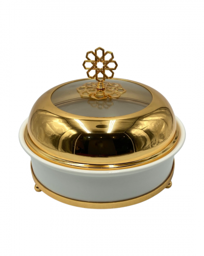 إناء من السيراميك والمعدن الذهبي البراق