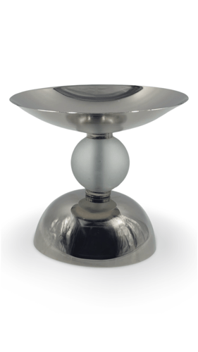 وعاء معدني كبير بقاعده بلوريه مميزه