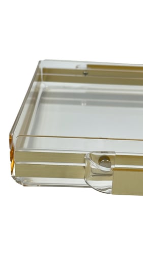 صينية الأكريليك بلمسات ذهبية بمقبض ذهبي واستايل عص...