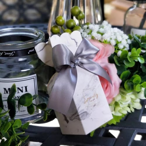 علب توزيعات