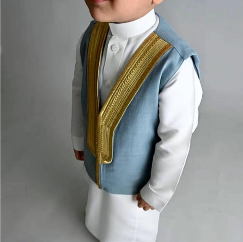 سديري أطفال بتصميم البشت للعيد