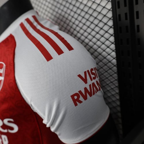 تيشيرت ارسنال الجديد لون أحمر 2025/2026