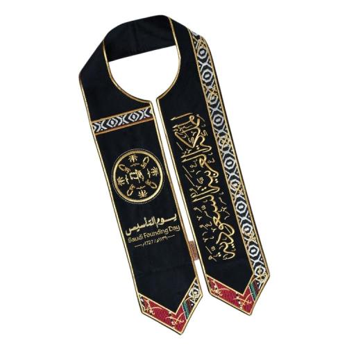 وشاح يوم التأسيس بتصميم تراثي