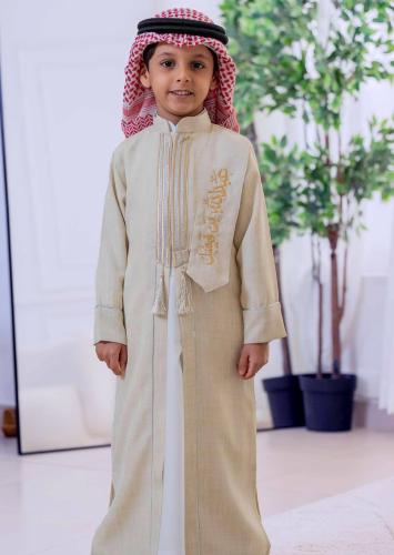 دقلة ولادي للعيد مع وشاح على الكتف بالاسم