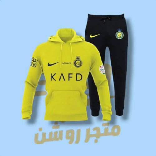 طقم بلوفر مع بنطلون بشعار النصر لون أصفر