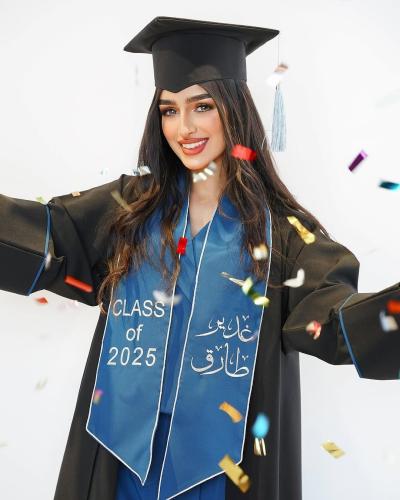 عباية تخرج فاخرة 2025 - الأناقة في كل التفاصيل